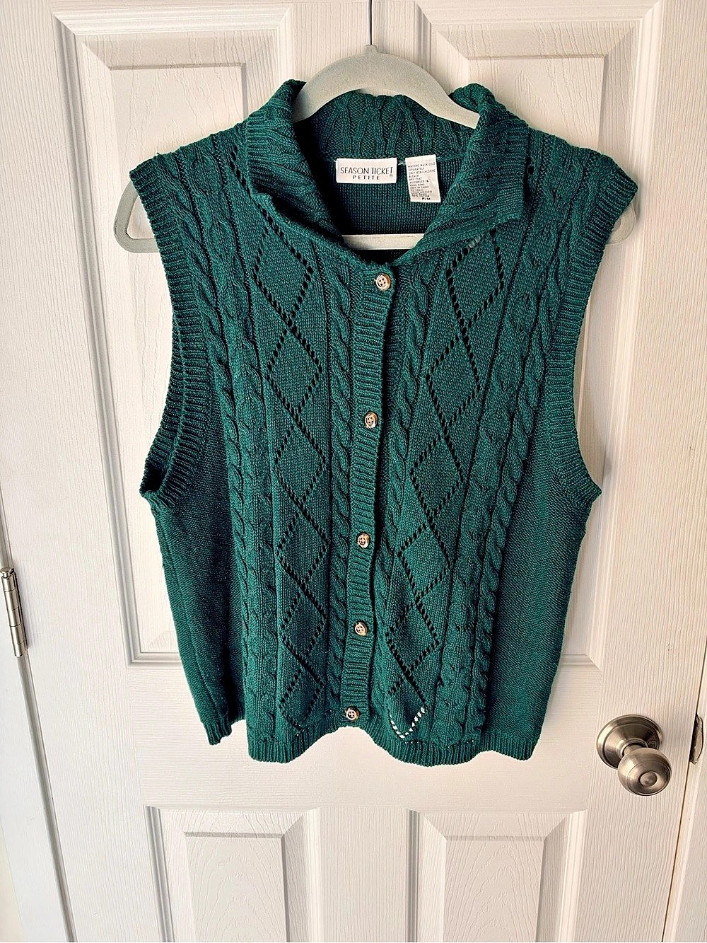 Vintage Season Ticket Cable Collared Knit Vest in Forest Green Petite Medium